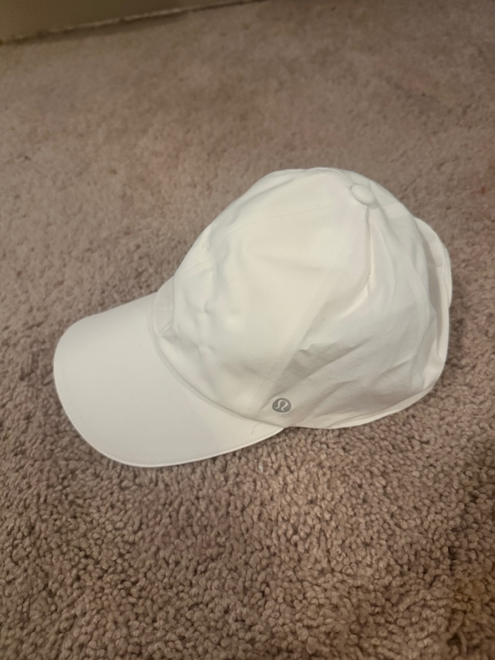 Lululemon hat - Picture 3 of 5